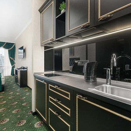 Arcadia City Apartments Odessa Eksteriør billede