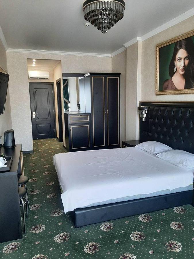 Arcadia City Apartments Odessa Eksteriør billede